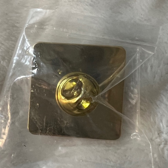 John Paul II Baltimore Commemorative Lapel Pin - Picture 4 of 4